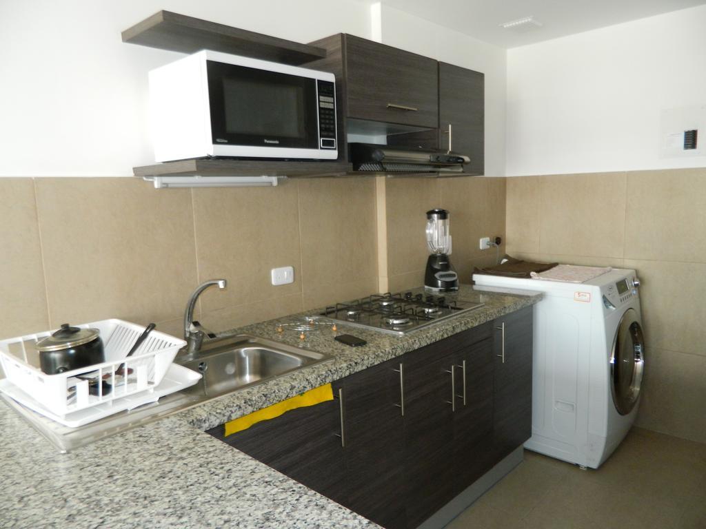 Itsahome Apartments - Torre Seis Quito Phòng bức ảnh